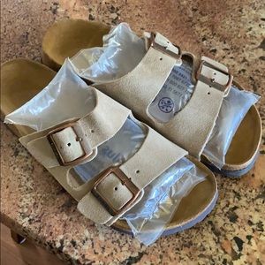 Arizona style suede slides